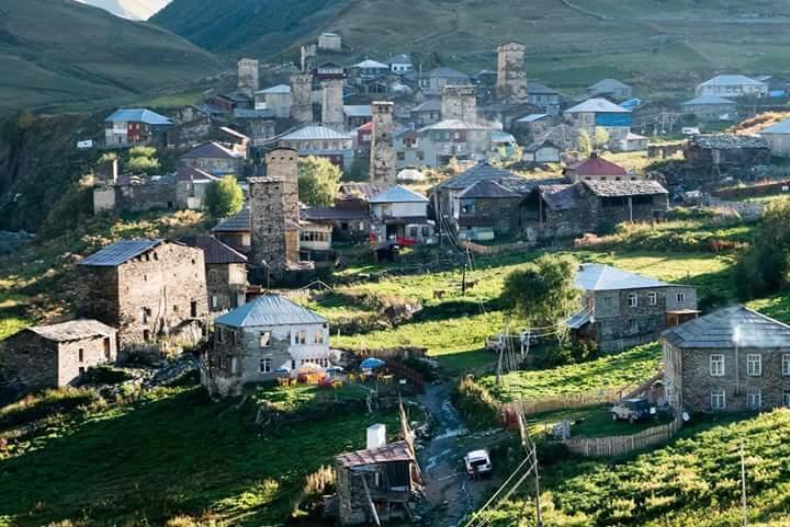 Caucasus Guesthouse Ushguli Eksteriør billede